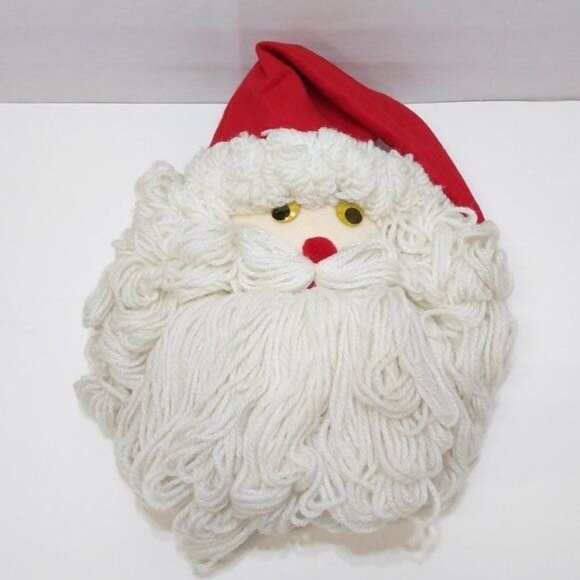 Santa Claus Handmade Yarn Wall Hanging Red Hat & Googly Eyes - Christmas Decor - Picture 3 of 5